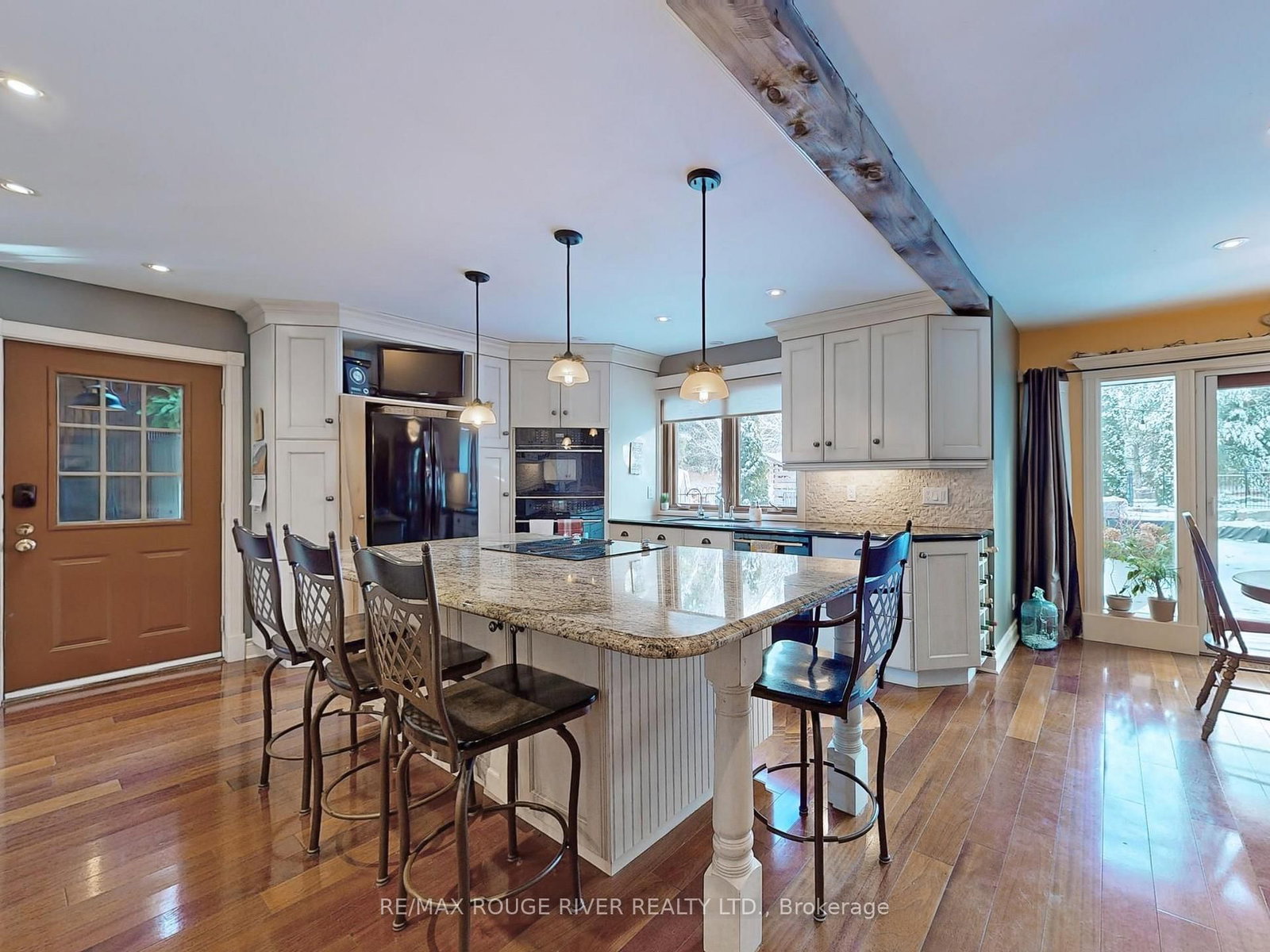 Listing Image 7