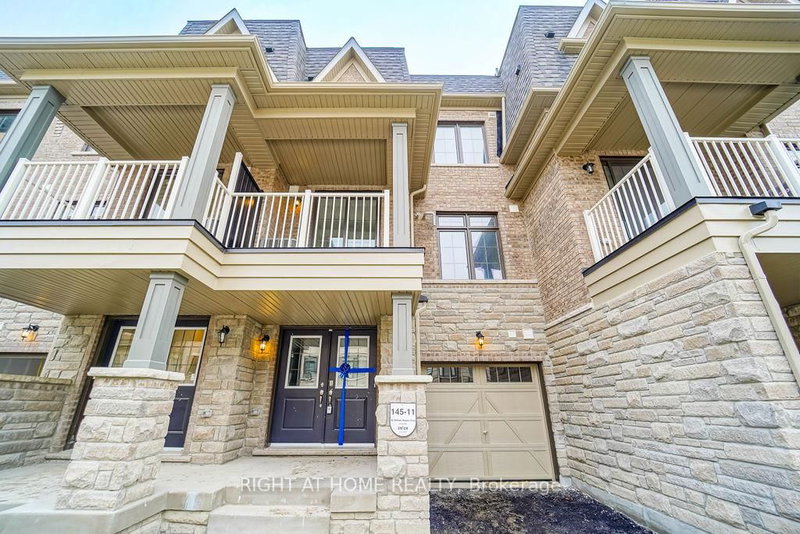 92 William Shearn Cres, Markham, L6C 1N6 | Image 2