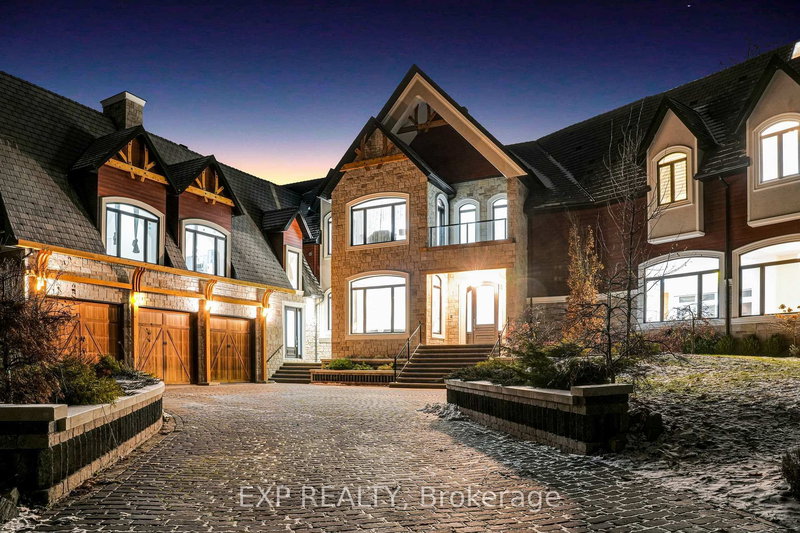 15 Glenview Heights Lane, King, L3Y 4V9 | Image 3