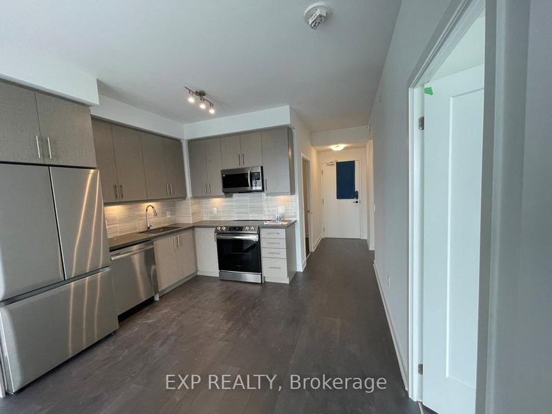 2611 - 105 Oneida Cres, Richmond Hill, L4B 0H6 | Image 3