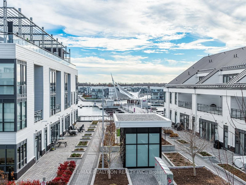 B318 - 271 Sea Ray Ave, Innisfil, l9S 0J4 | Image 3