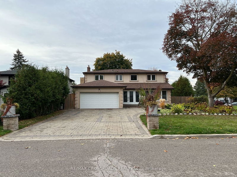 home for lease on 51 Apricot Street N