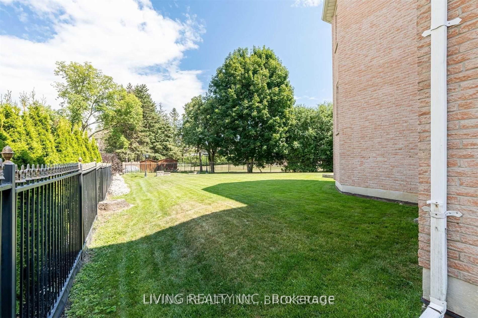 Listing Image 33