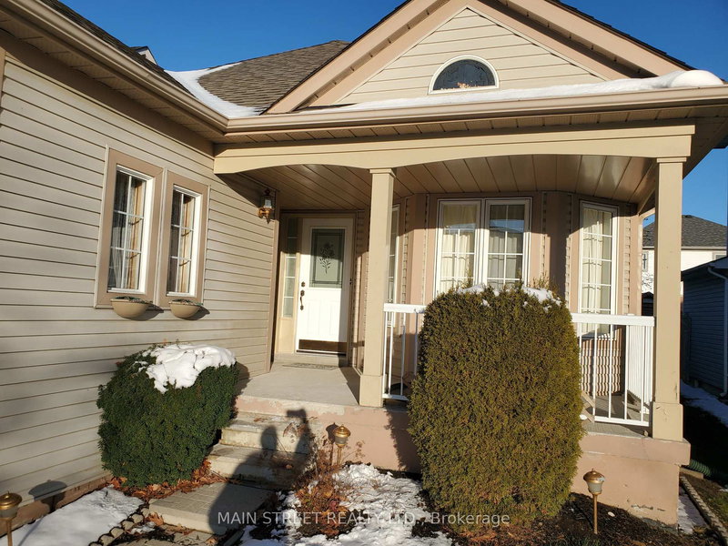 5 Brecken Dr, Georgina, L4P 4A3 | Image 2