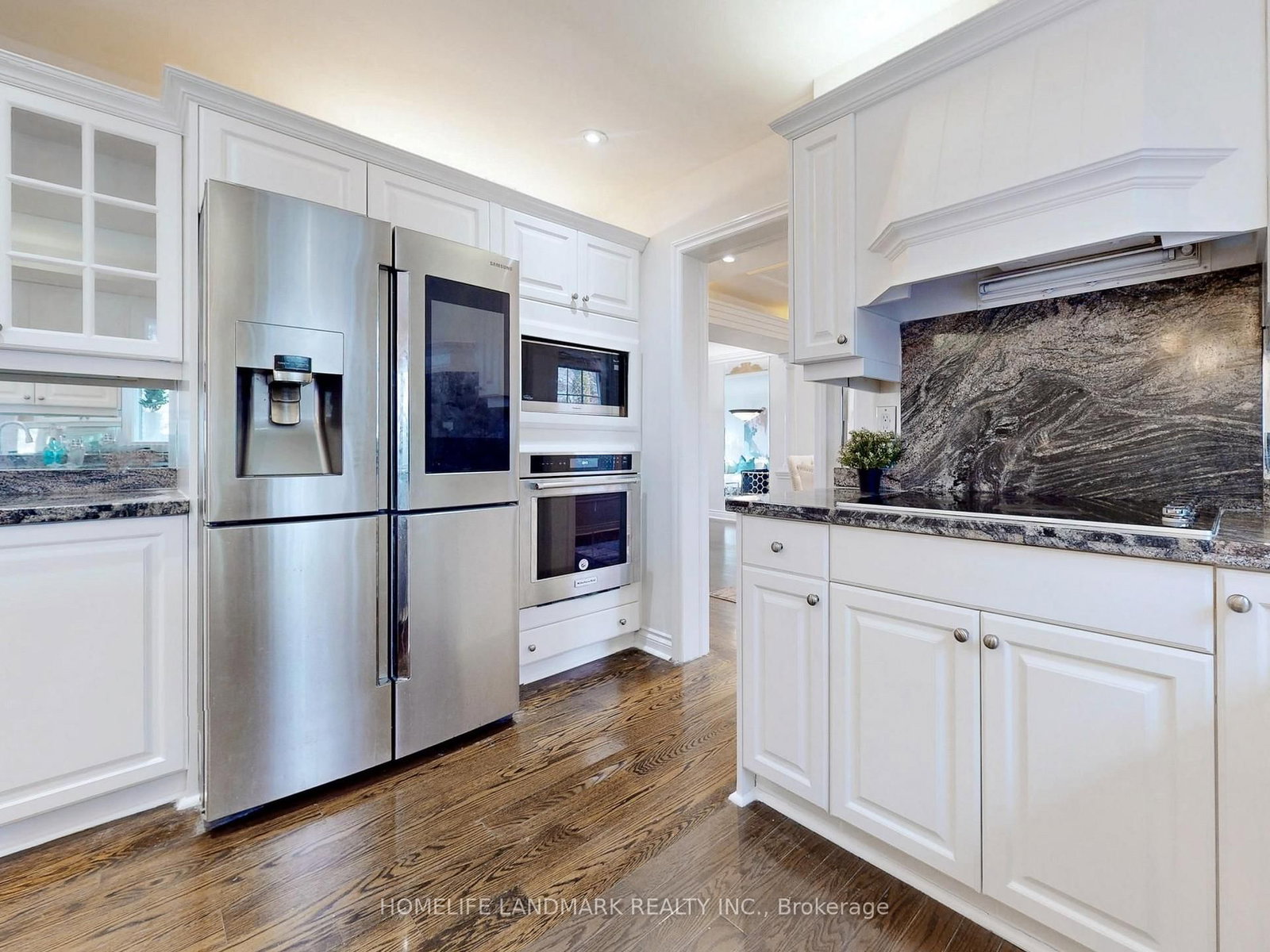 Listing Image 7