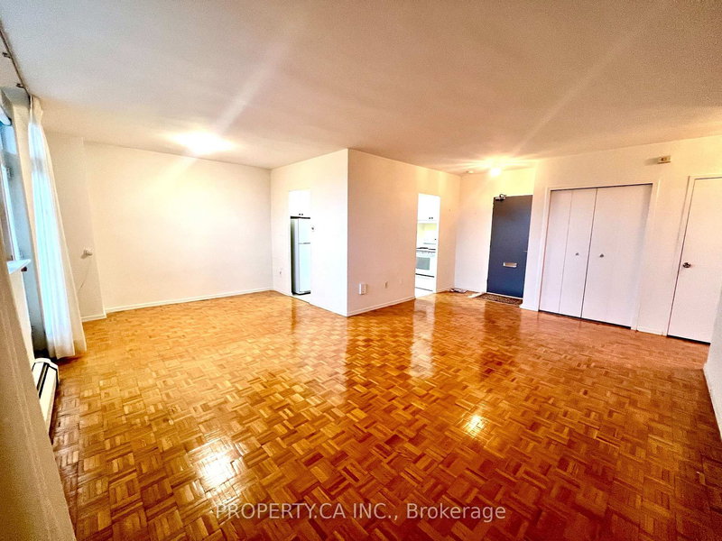 608 - 67 Richmond St, Richmond Hill, L4C 3Y3 | Image 2