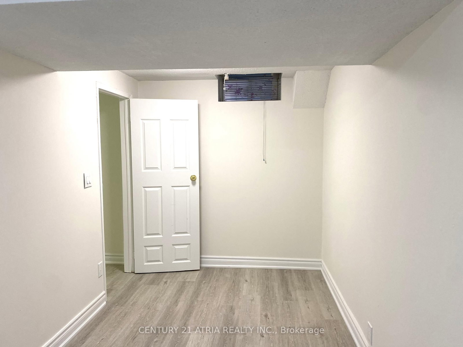 Listing Image 37