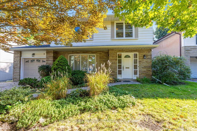 7 Courtham Avenue