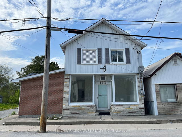 242 Pefferlaw Road