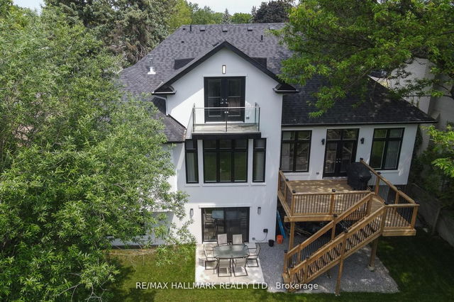 147 Royal Orchard Boulevard