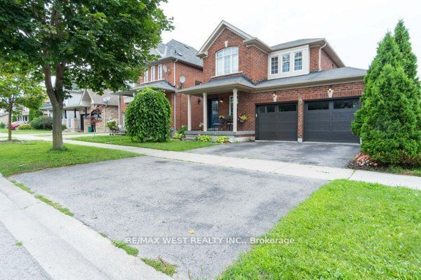 71 LAURENDALE Avenue