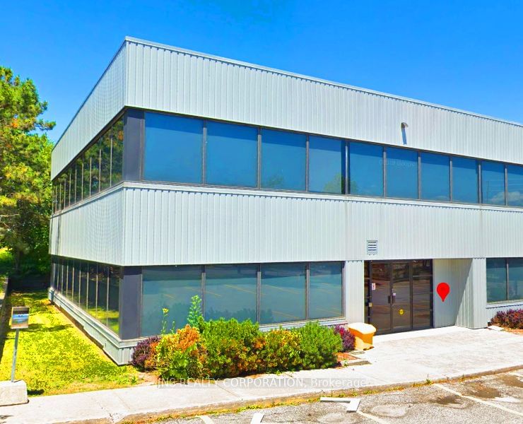 1 - 25 Millard Ave W, Newmarket, L3Y 7R6 | Image 2