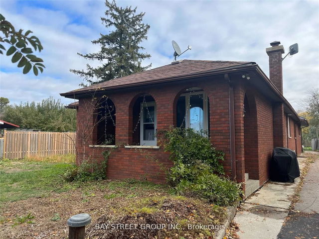 12973 Warden (main) Avenue