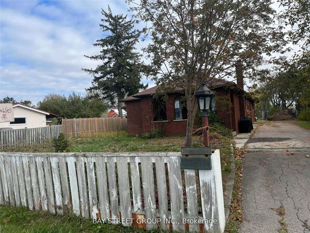 12973 Warden (main) Avenue