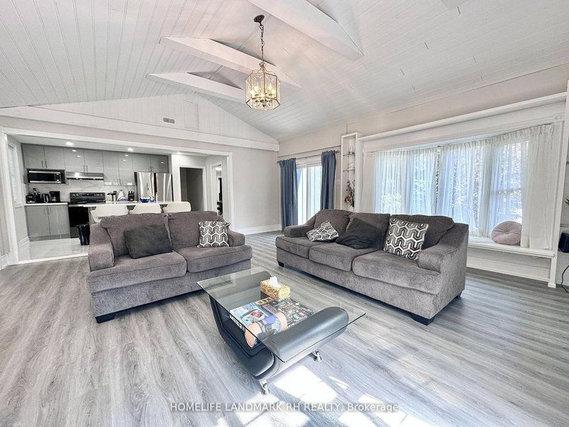 20 John St, King, L7B 1J6 | Image 3