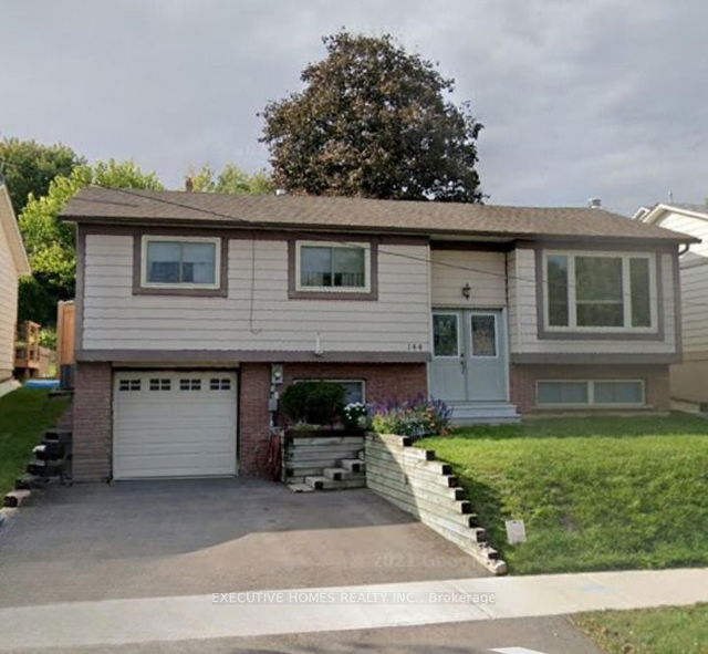 144 Valleyview Crescent