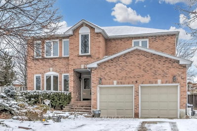 Detached House sold at 9 Anvil Court, Richmond Hill, Ontario, L4C 9G8 - Westbrook - MLS: N7395856