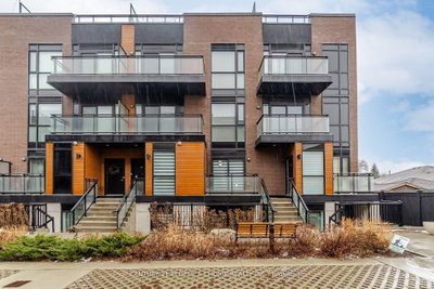 Townhouse sold at C202-5299 Highway 7, Vaughan, Ontario, L4L 1T4 - Vaughan Grove - MLS: N7406728