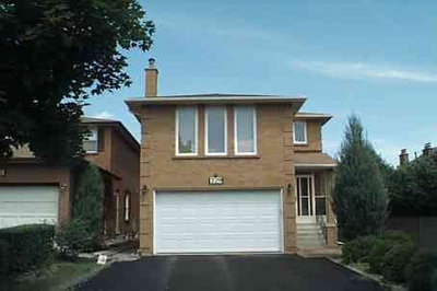 Detached House sold at 329 Atha Avenue, Richmond Hill, Ontario, L4C6A8 - Harding - MLS: N766651