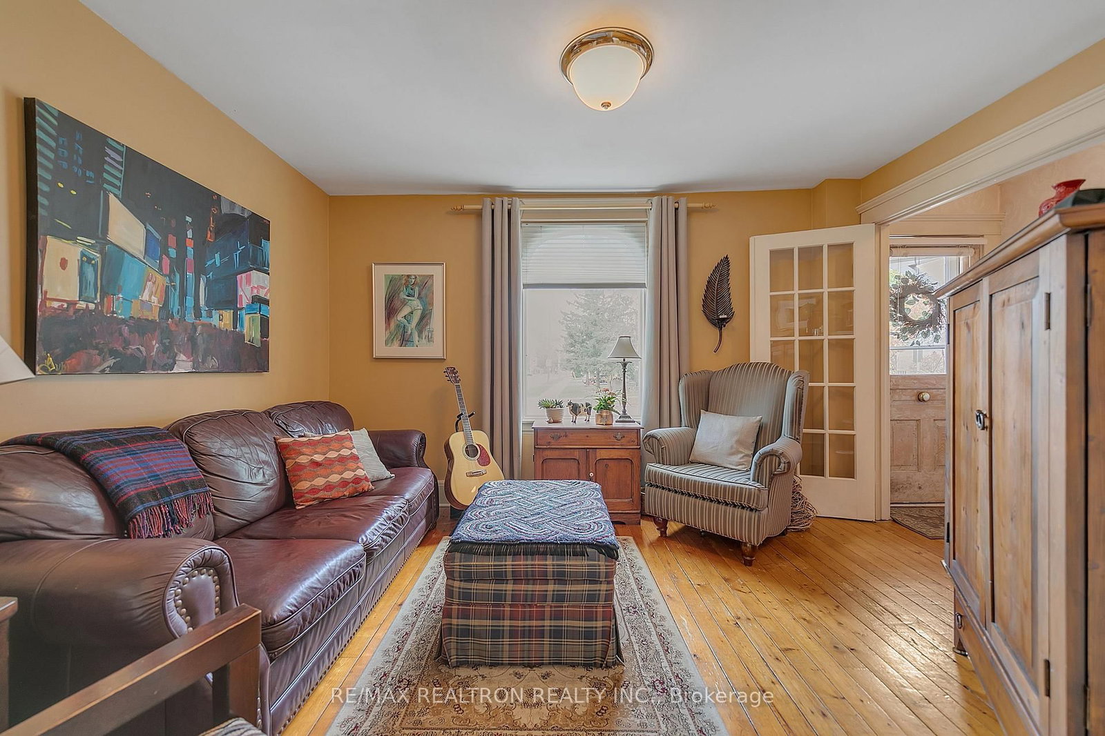 Listing Image 8