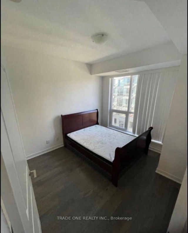 908 - 9205 Yonge Street E