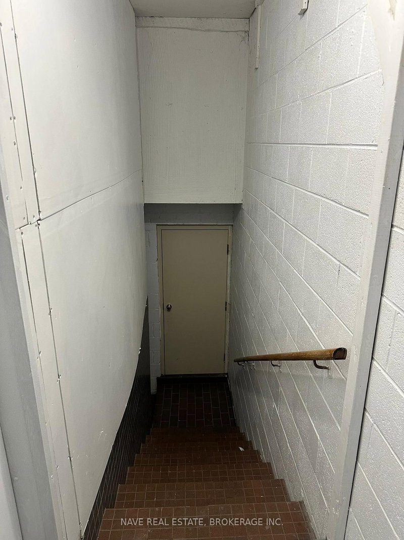 Basemen - 9747 Bathurst St E, Richmond Hill, L4C 3X5 | Image 3