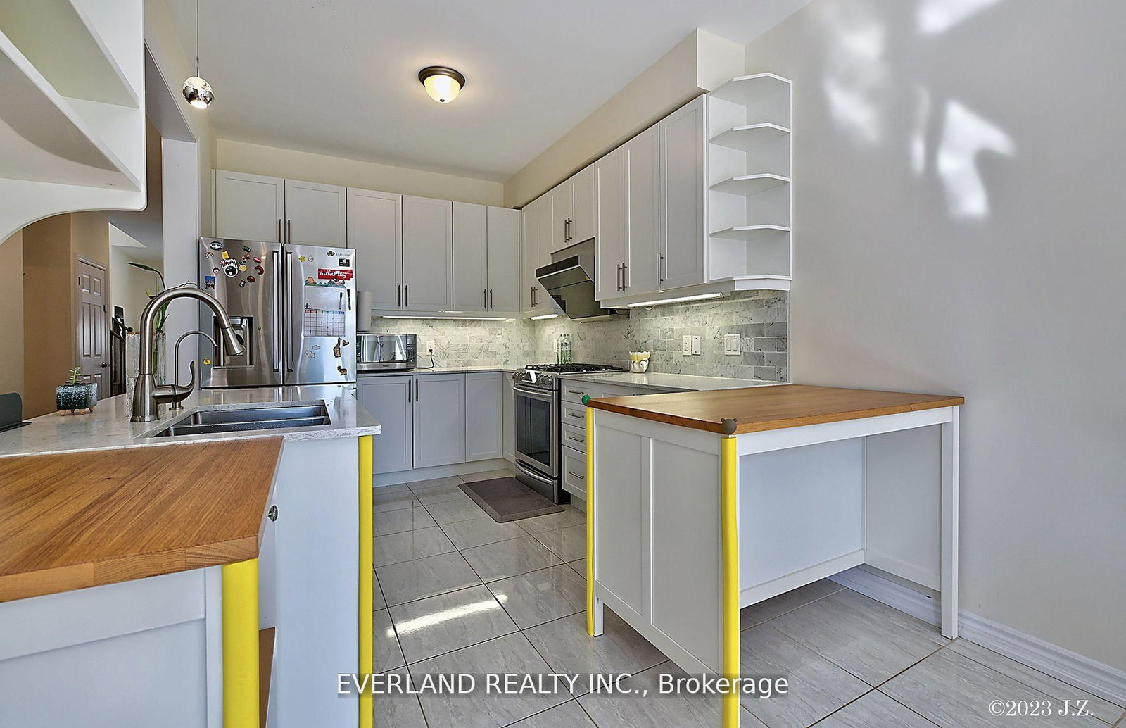 Listing Image 7