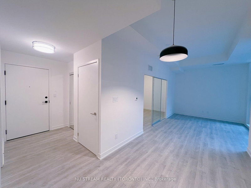 1038 - 8119 Birchmount Rd, Markham, L6G 0H5 | Image 2