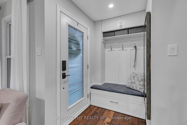 788 Shanahan Boulevard