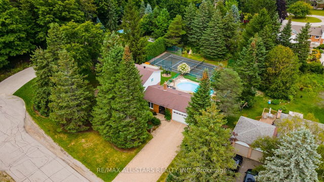 43 Iroquois Drive