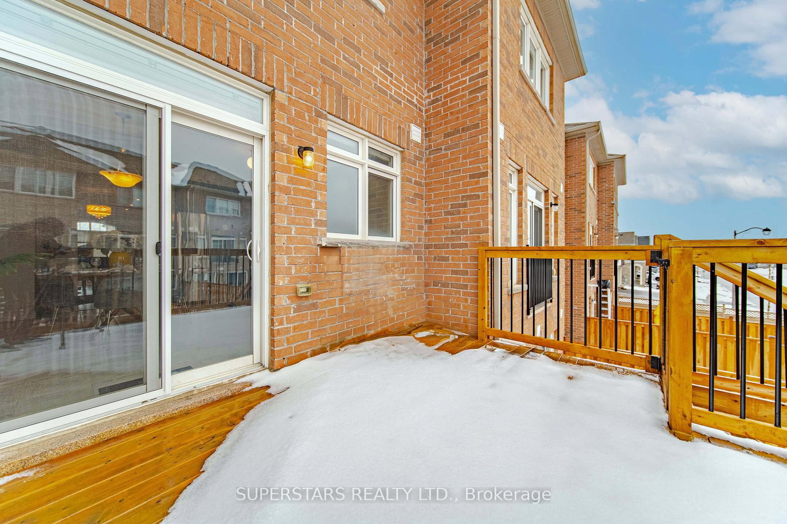 Listing Image 11