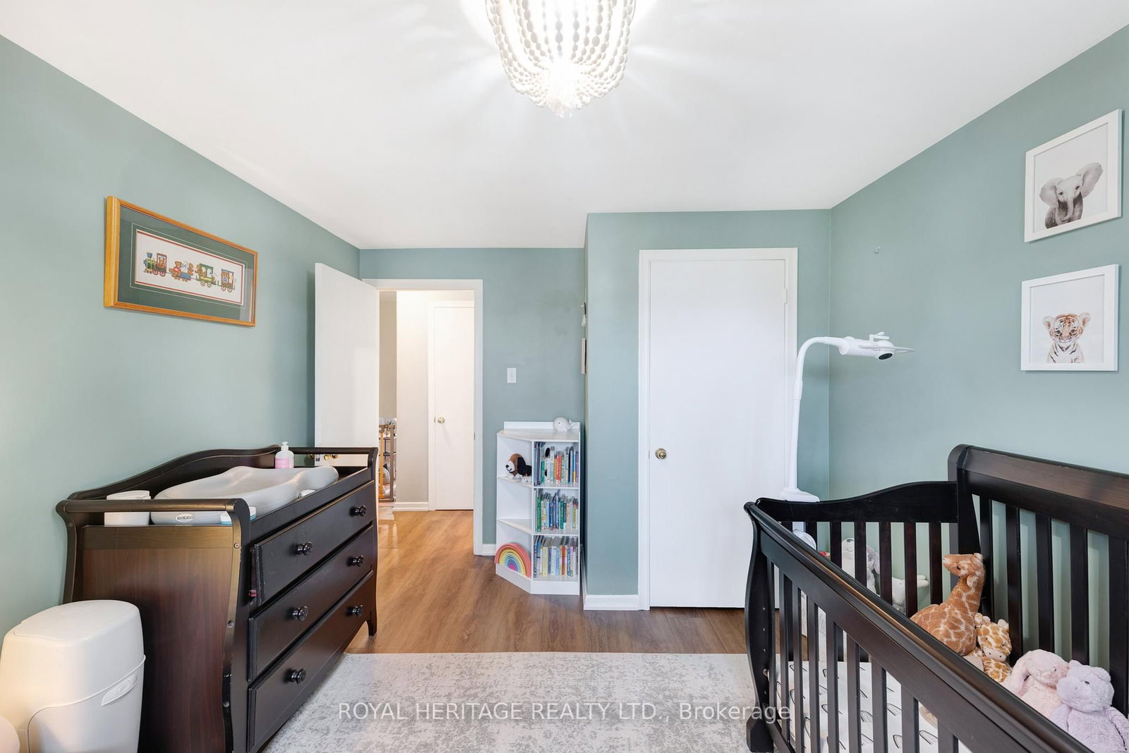 Listing Image 19