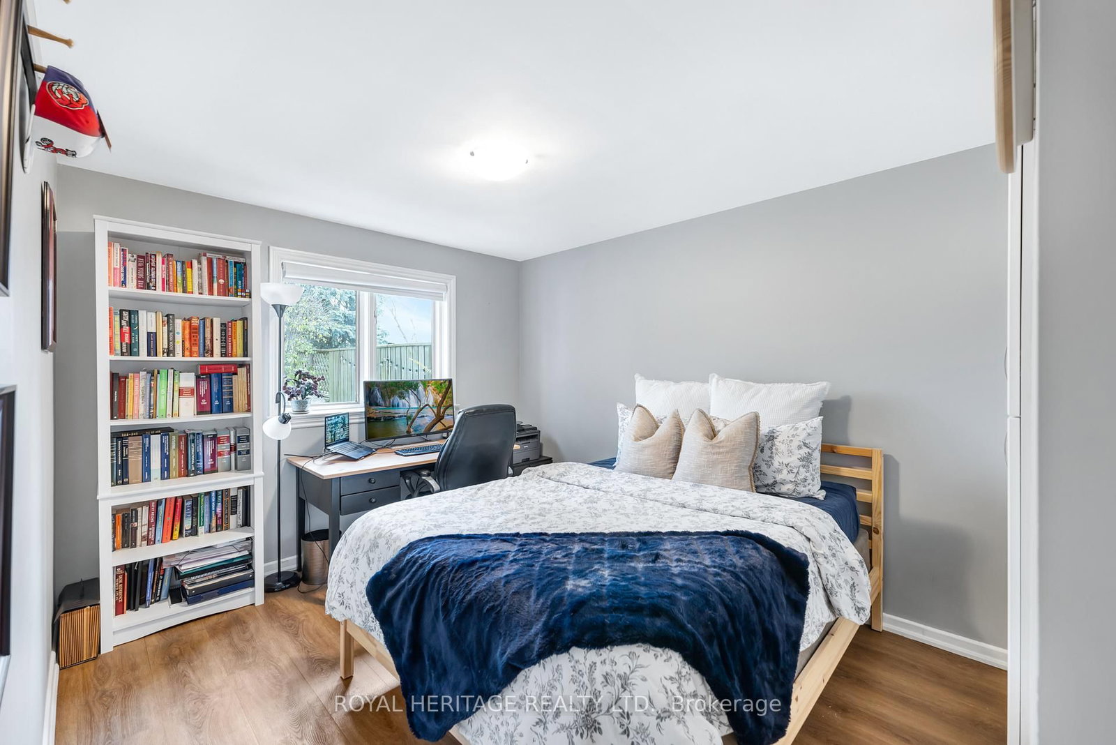 Listing Image 22