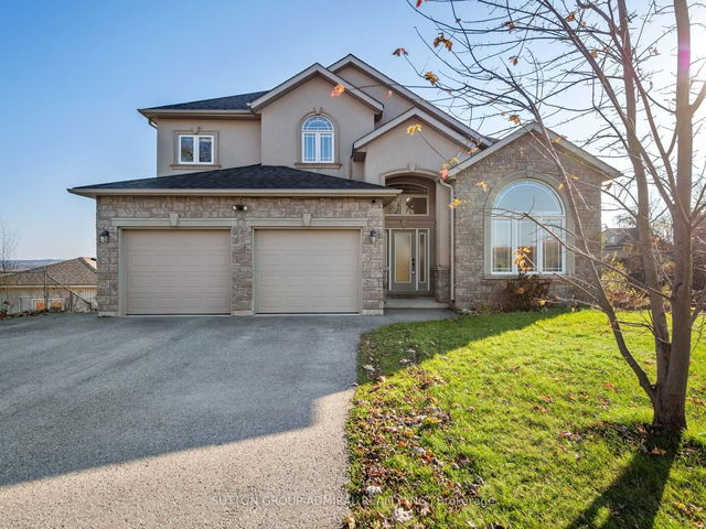 31 Grandview Crescent