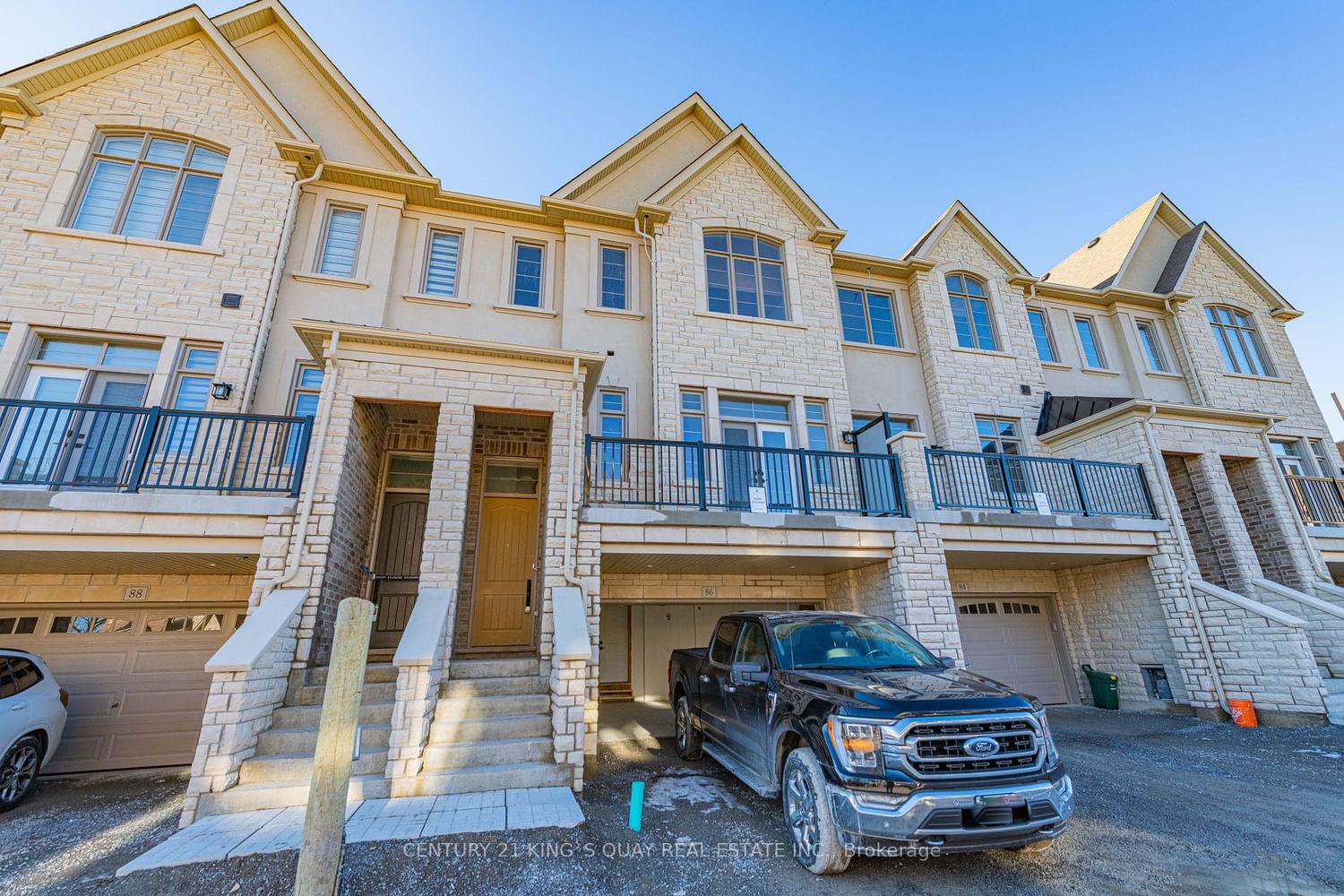 Townhouse leased at 86 West Village Lane, Markham, Angus Glen, L6C 3L5 - MLS: N8032090