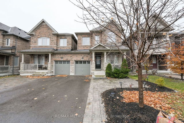 30 Pelee Avenue