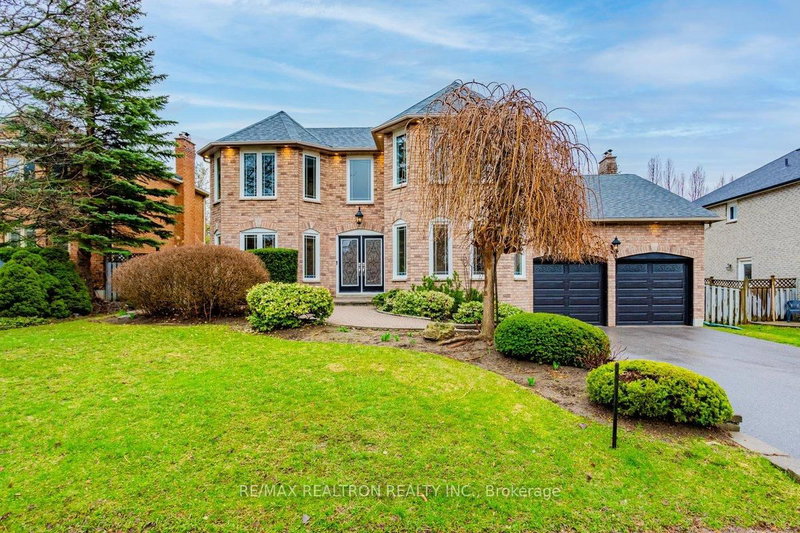 442 Mill St, Richmond Hill, L4C 7X5 | Image 2