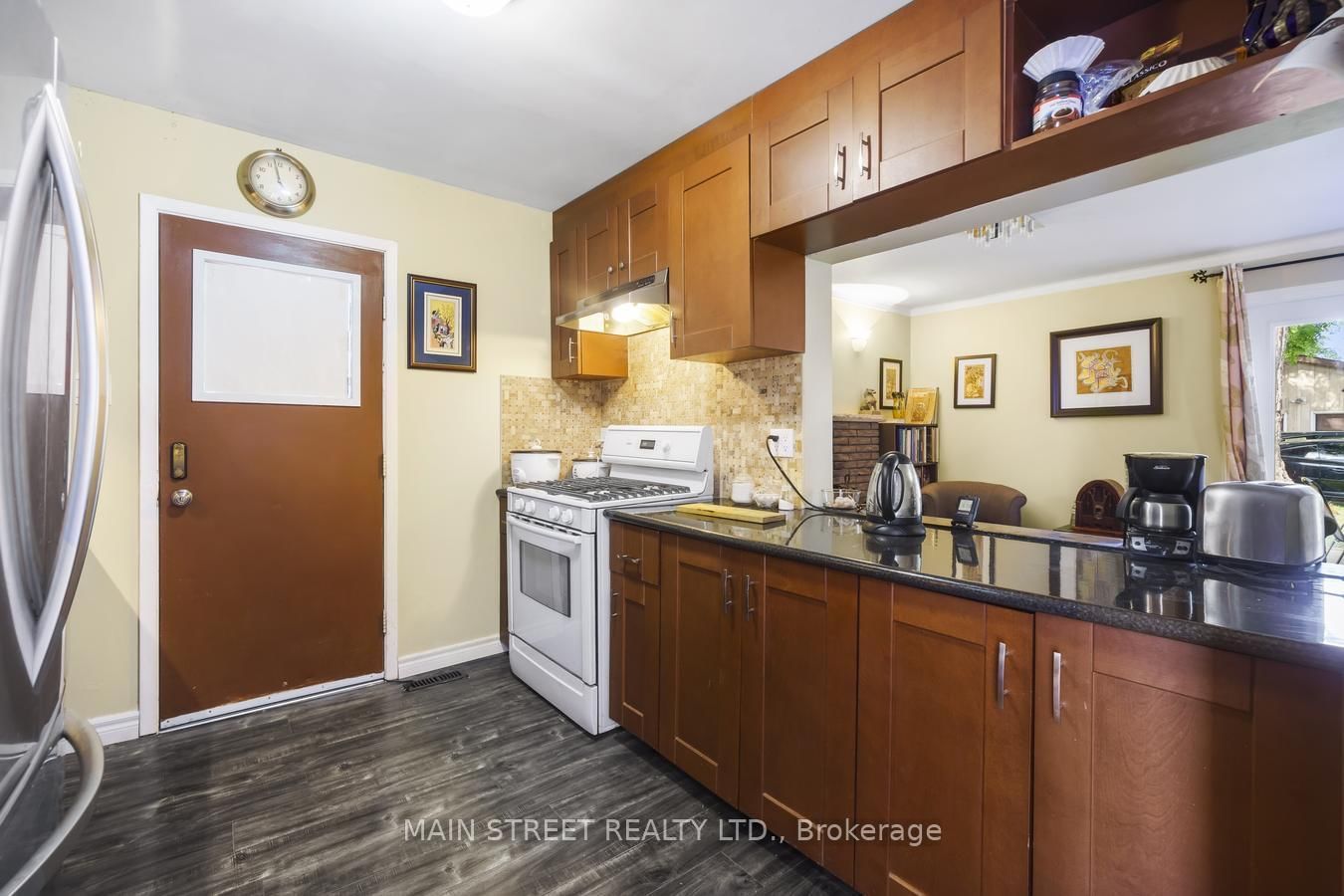 Listing Image 9