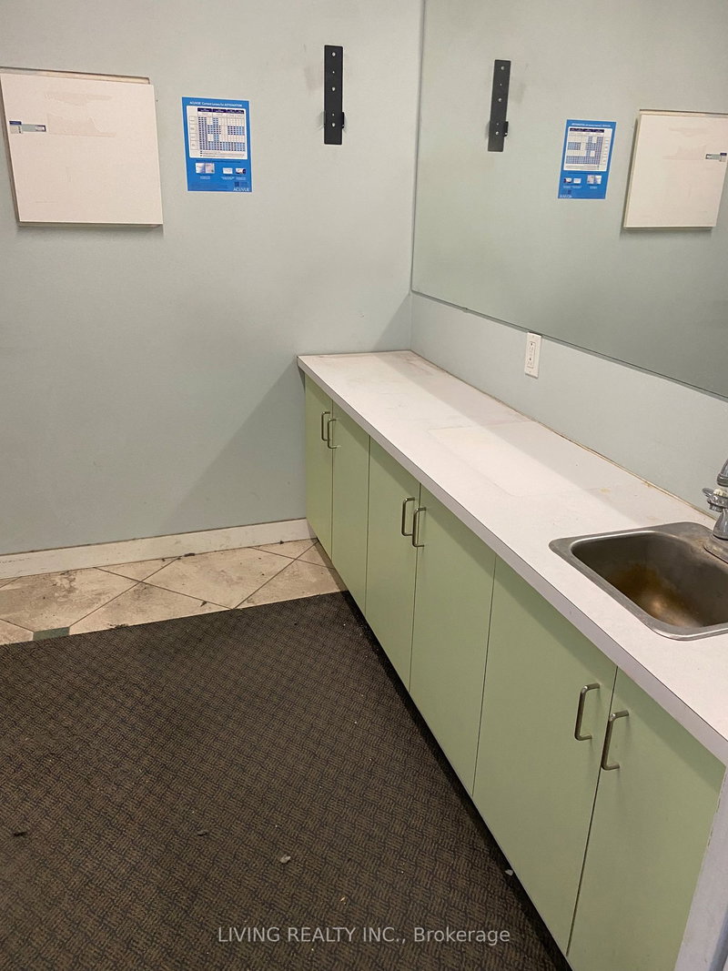 D71&D73 - 4300 Steeles Ave E, Markham, L3R 0Y5 | Image 3