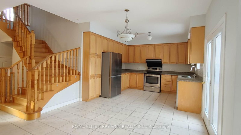 53 Shadow Falls Dr, Richmond Hill, L4E 4J7 | Image 3