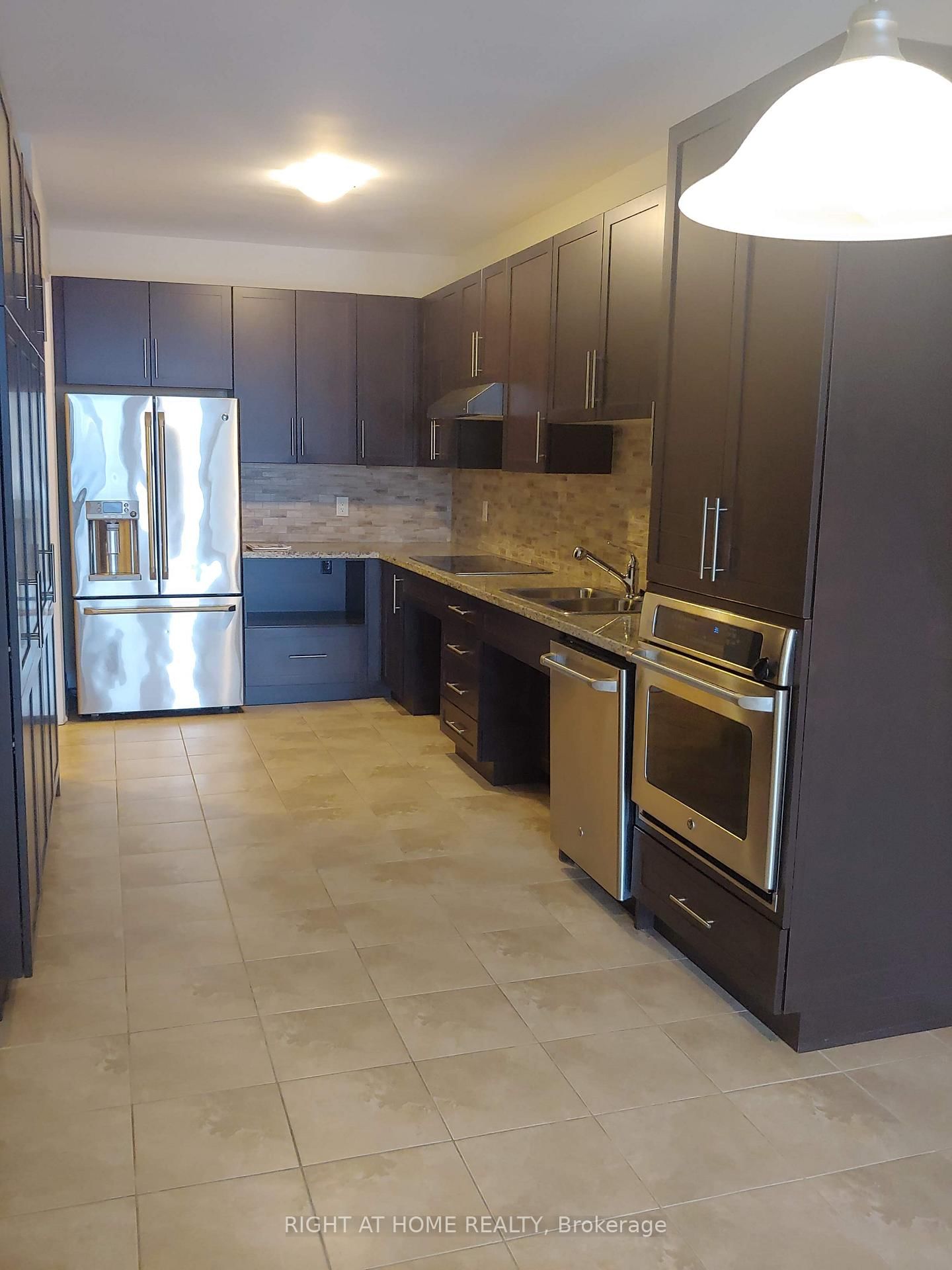 93 Alex Campbell Crescent - Photo 8