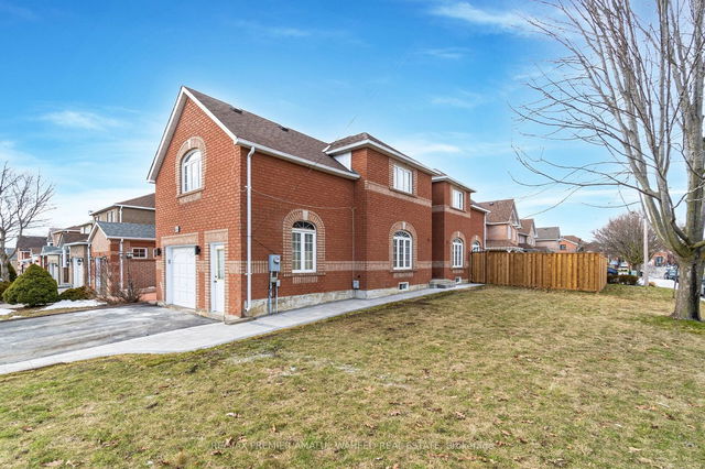 44 Rosanna Crescent