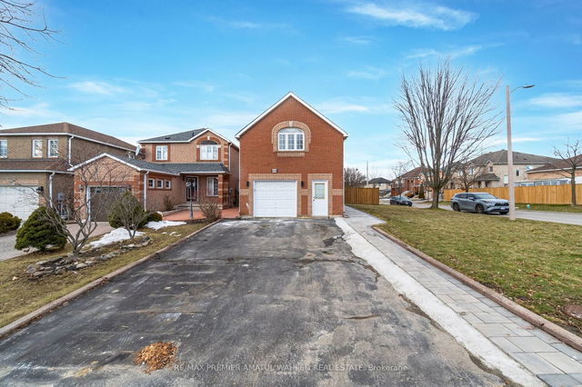44 Rosanna Crescent