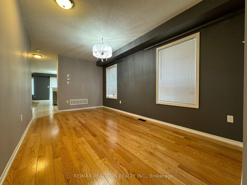 55 Win Timbers Cres, Whitchurch-Stouffville, L4A 0Y9 | Image 2