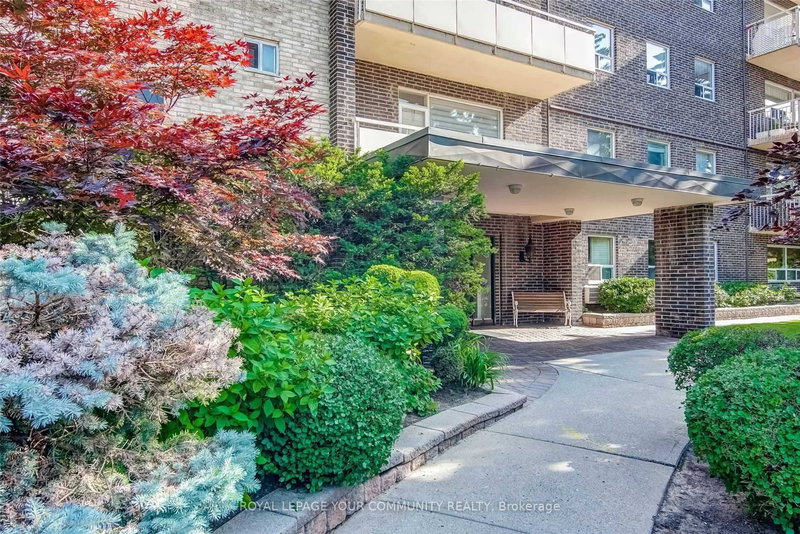 704 - 67 Richmond St, Richmond Hill, L4C 3Y3 | Image 3