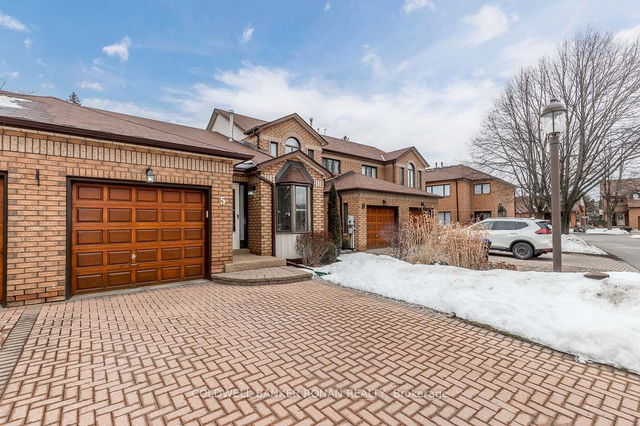 5 Glenwood Drive