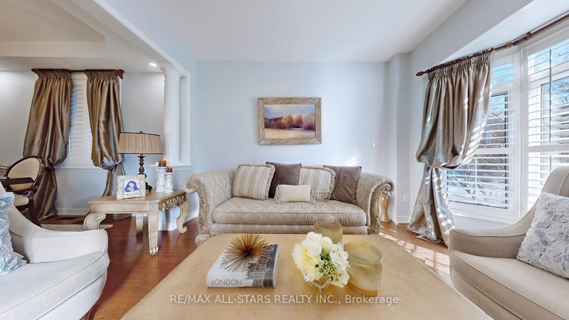 16 Chasser Dr, Markham, L6E 1K4 | Image 3