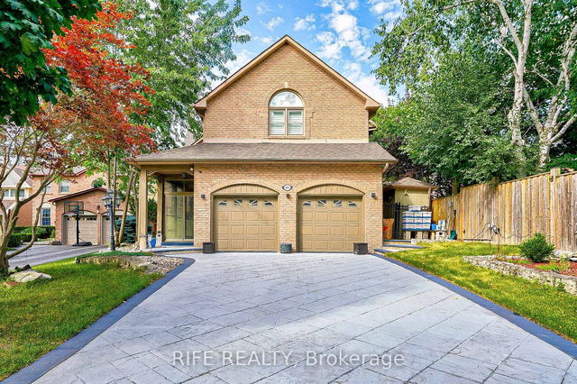 66 Greencroft Crescent