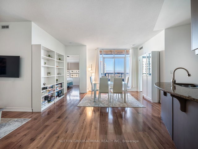 1409 - 9225 Jane Street