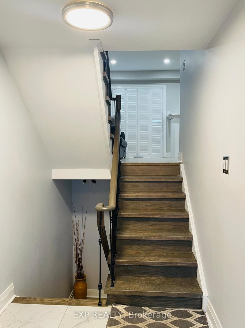 87 Kelso Cres, Vaughan, L6A 2K6 | Image 3